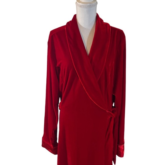 The Pajamagram Company Vintage Velour Red Robe Size Large Belted Luxurious Bath - Picture 3 of 11